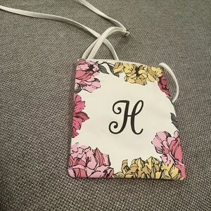 Chateau International White Floral Print Crossbody Purse With Embroidered "H”
